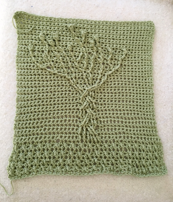 Tree crochet cushion.png